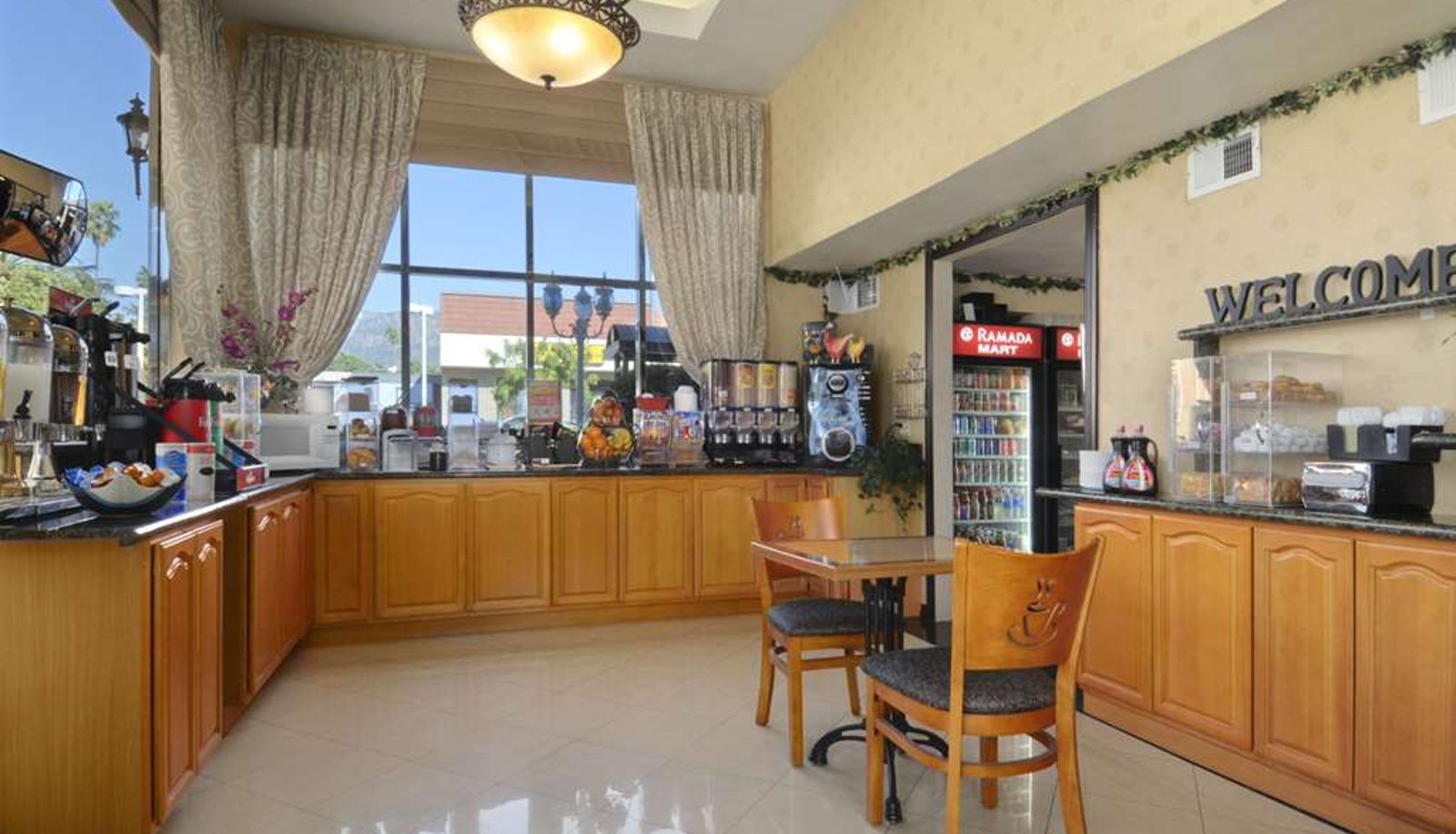 Interior view - Ramada by Wyndham Pasadena