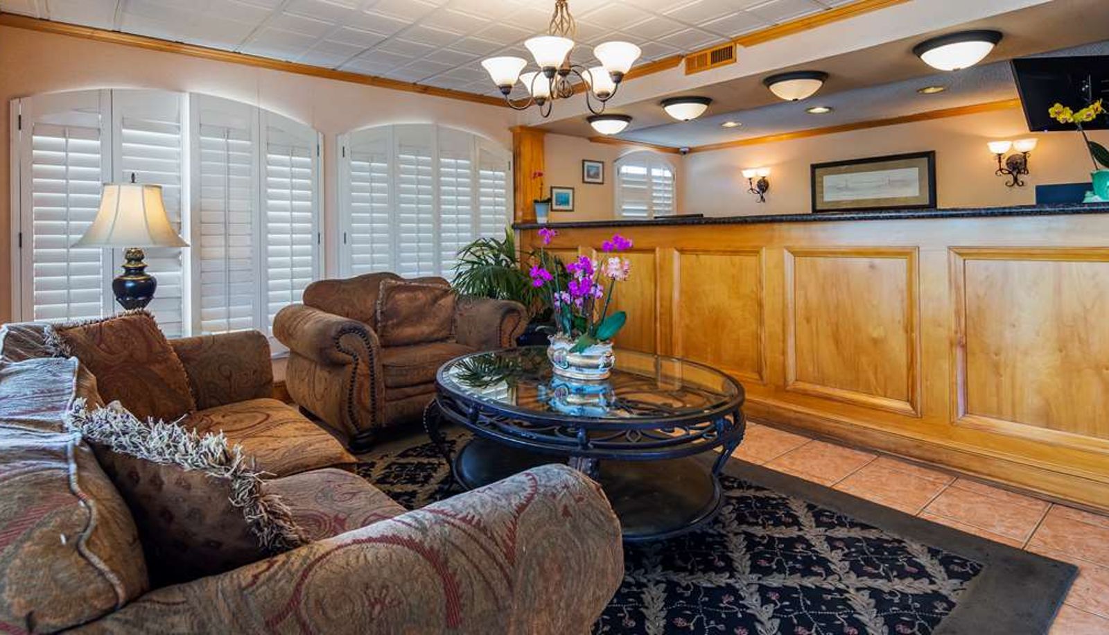 Salón - SureStay by Best Western Camarillo
