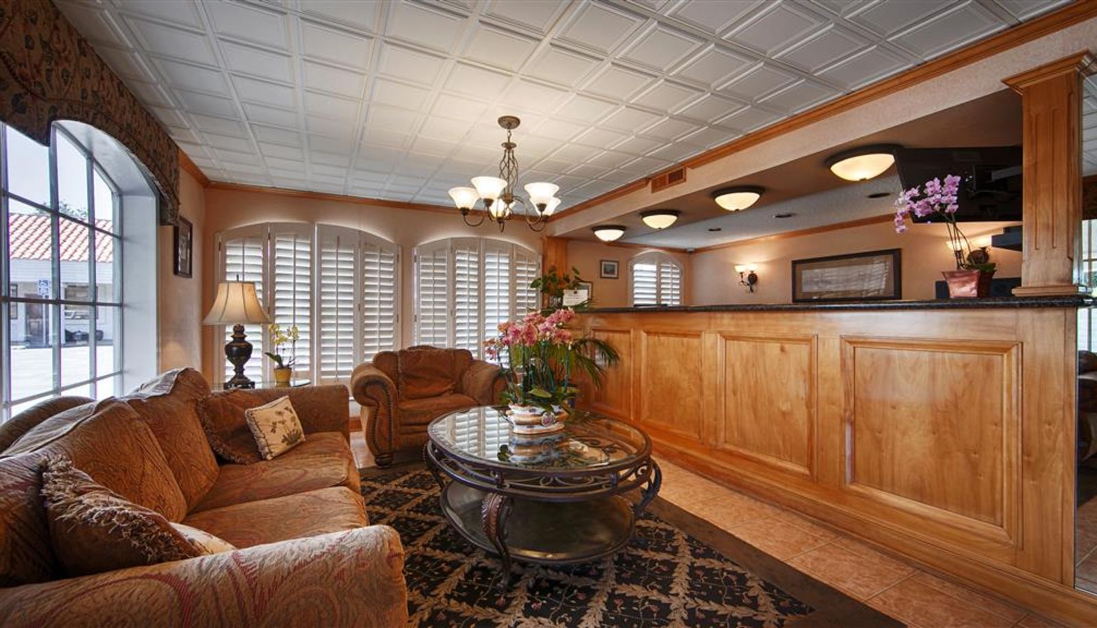 Lobby - SureStay by Best Western Camarillo