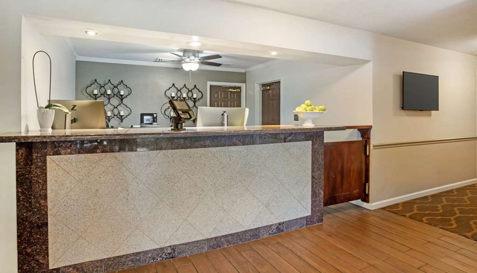 Lobby - Best Western Clovis Cole