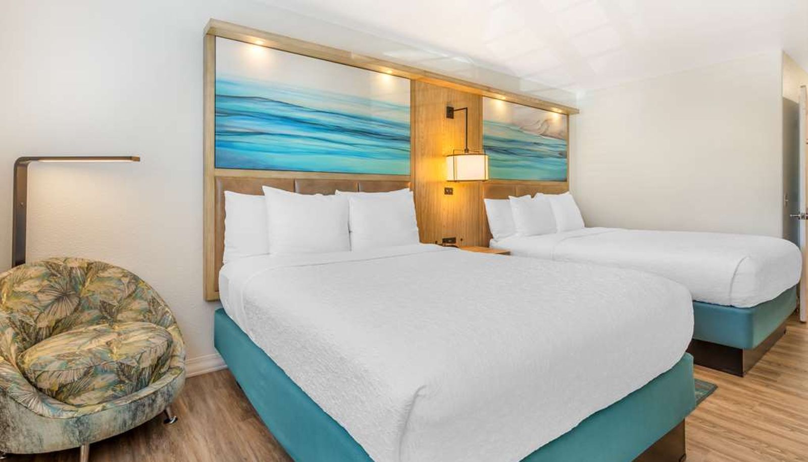 Room - Best Western Plus Capitola By-the-Sea Inn & Suites