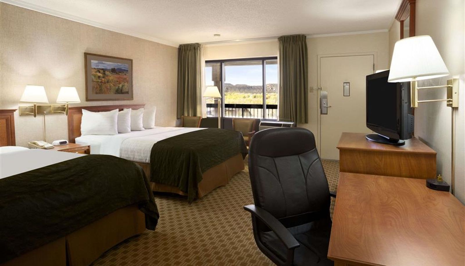 Camera - Days Inn & Suites by Wyndham Trinidad