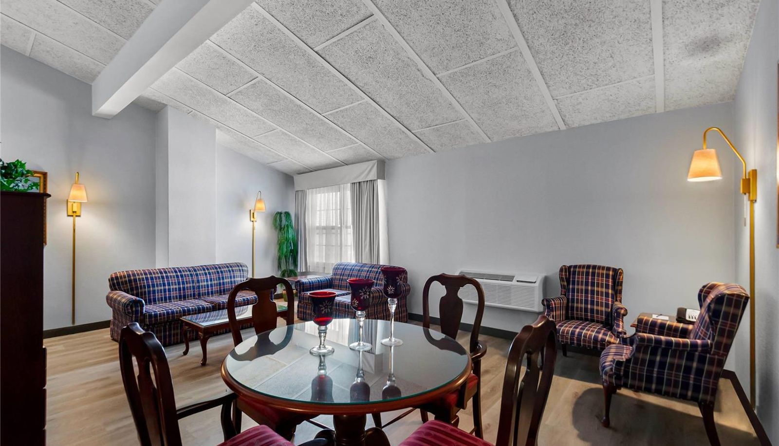 Suite - Clarion Inn Falls Church-Arlington