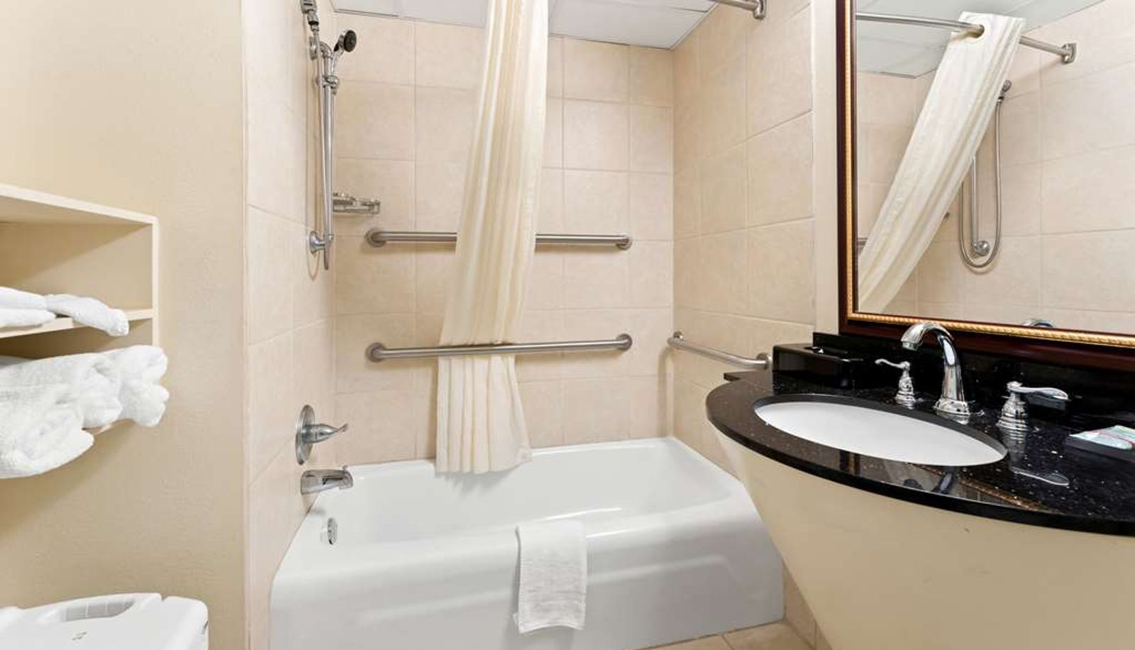 Room - Best Western Riverside Inn