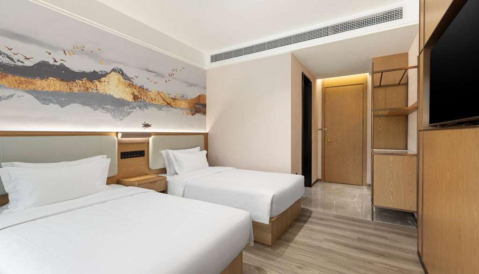 Camera - Ramada Encore by Wyndham Wuhan Station