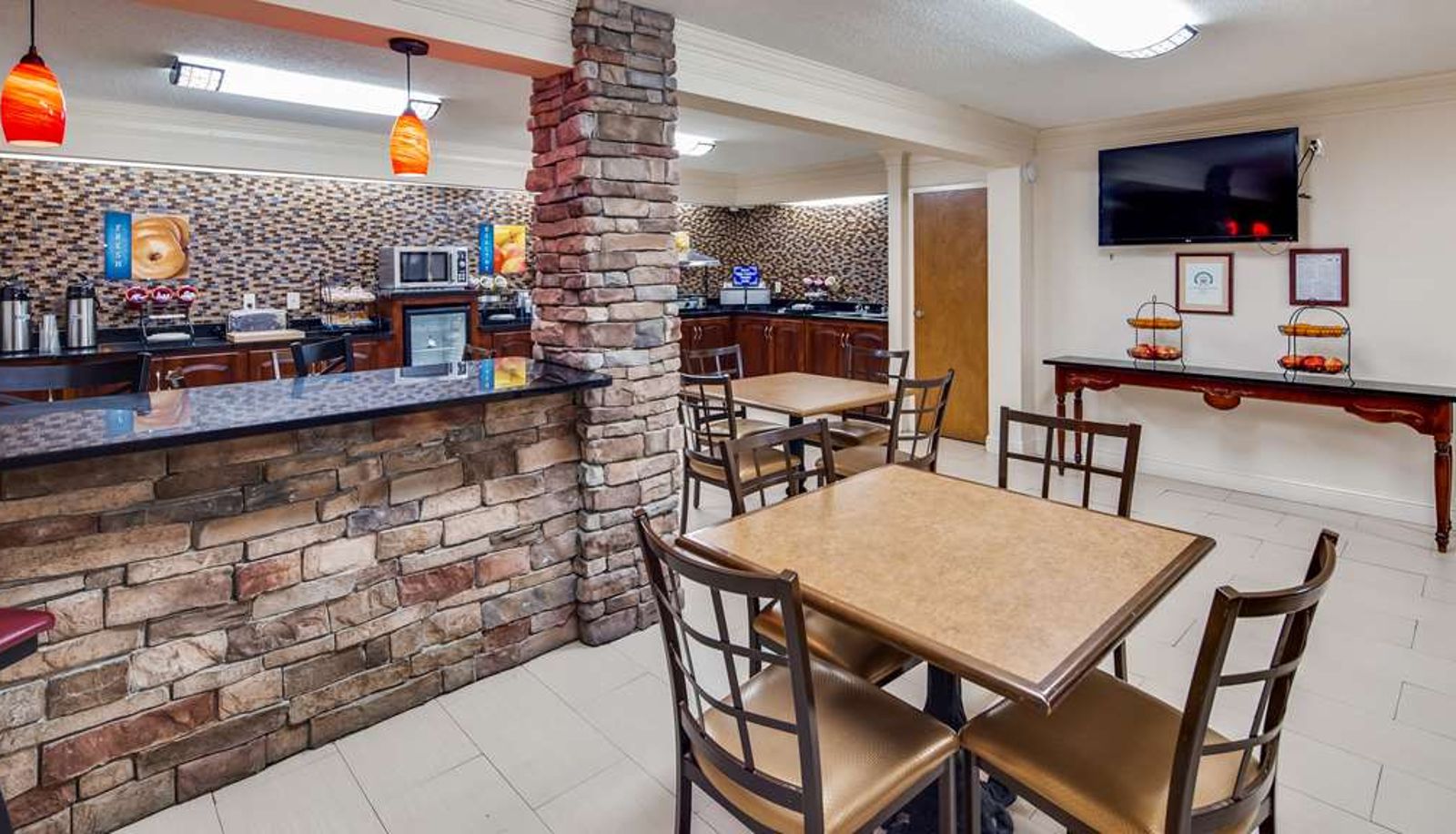 Restaurant - Best Western Inn & Suites of Macon