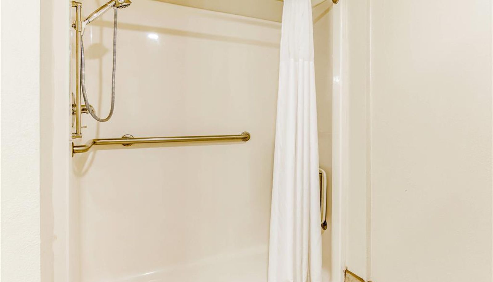 Room - Quality Inn Stone Mountain