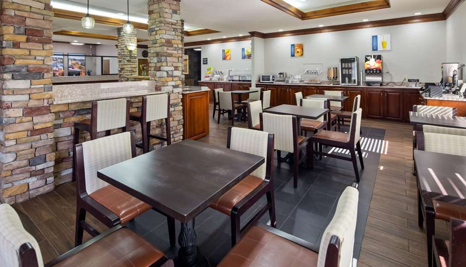 Restaurant - Best Western Inn & Suites