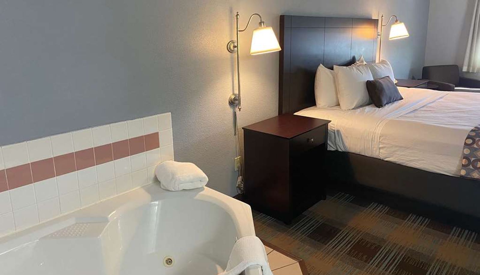 Room - Baymont by Wyndham Lake City I-75