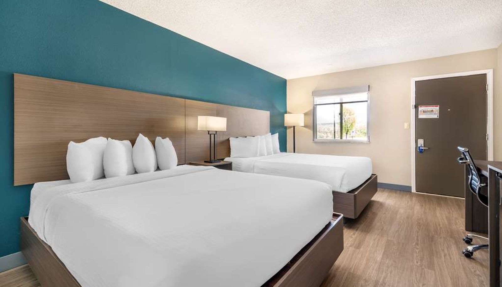 Room - Best Western Green Tree Inn