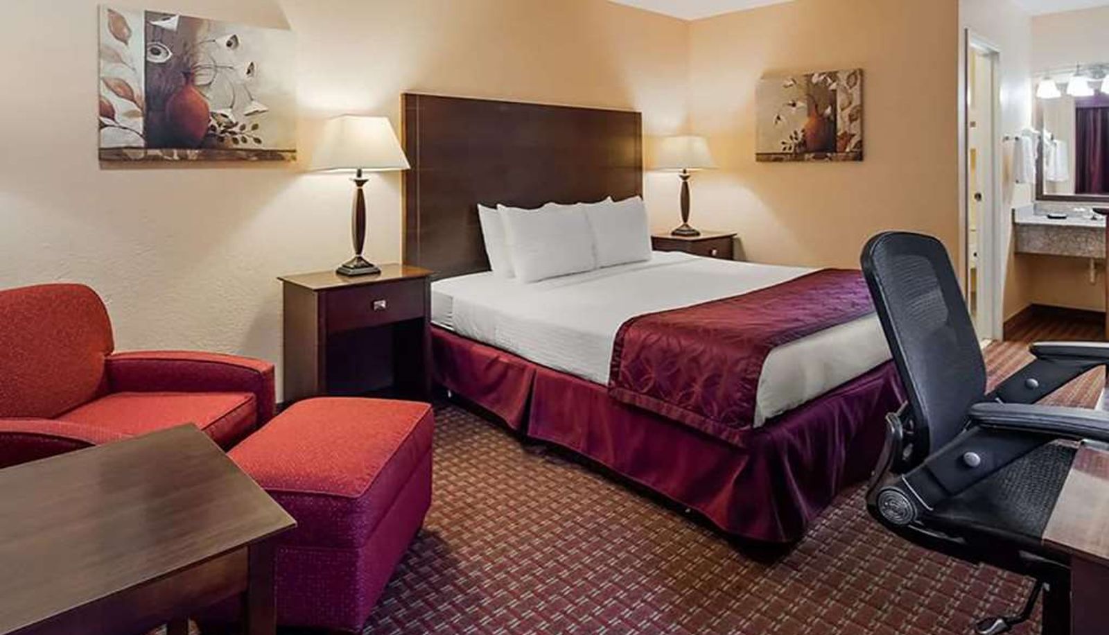 Zimmer - Days Inn by Wyndham Whitmore Lake/Ann Arbor/Brighton