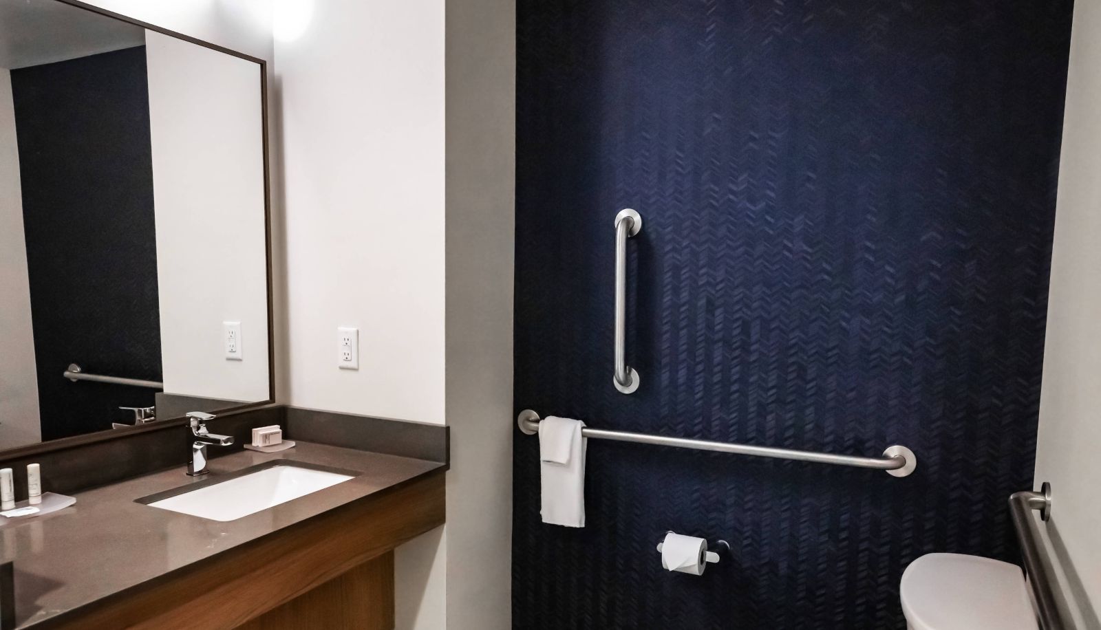 Chambre - Fairfield by Marriott Inn and Suites Louisville Airport