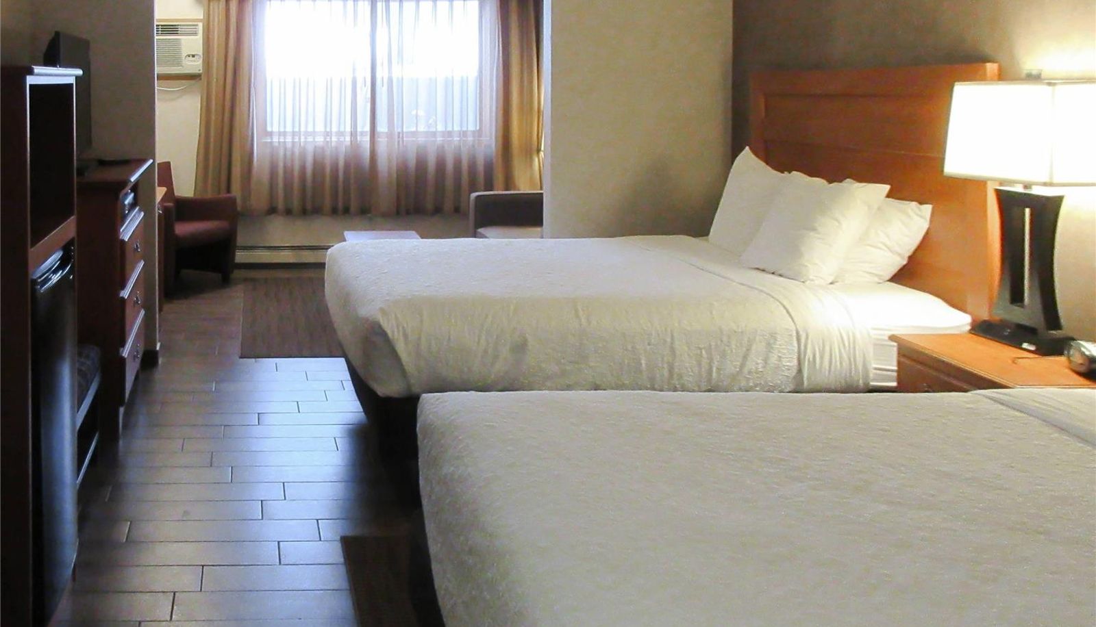 Camera - Quality Inn & Suites Detroit Lakes