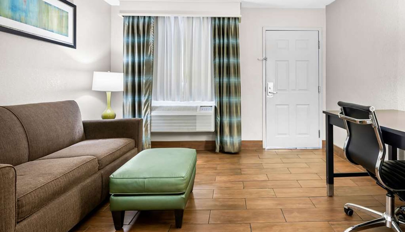 Zimmer - Best Western Executive Suites