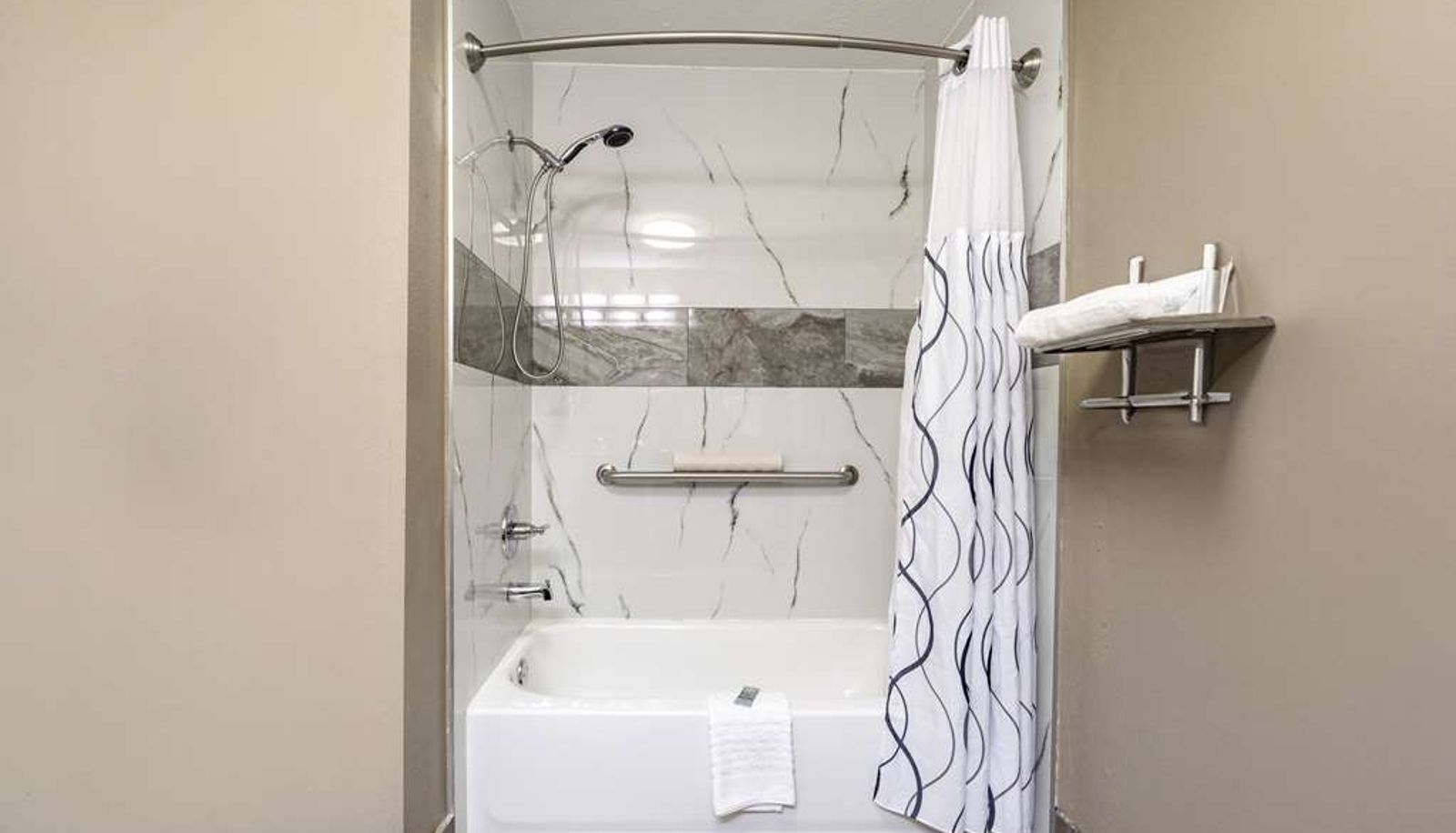 Zimmer - Best Western Gateway Inn
