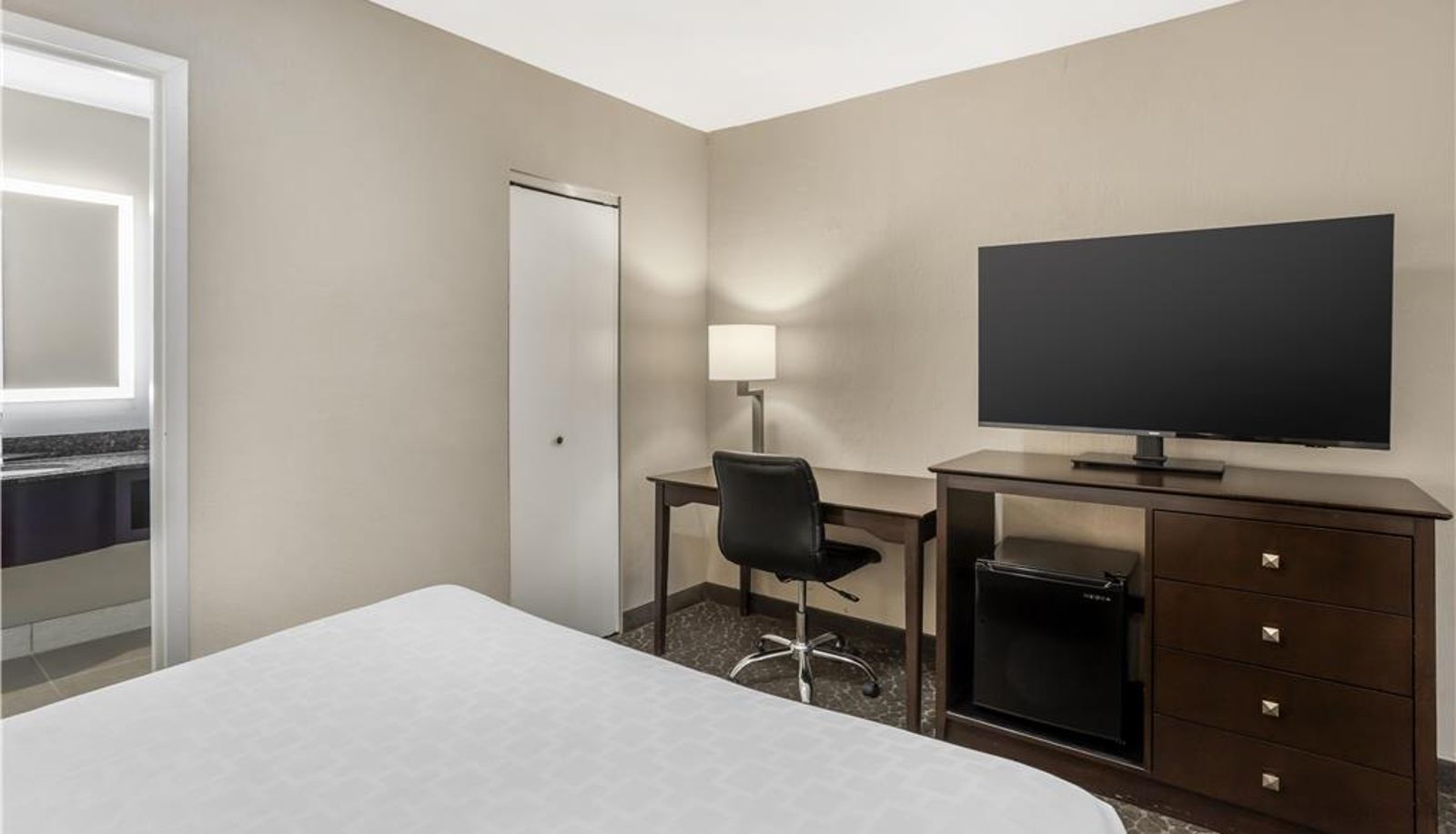 Suite - Best Western Fort Lee