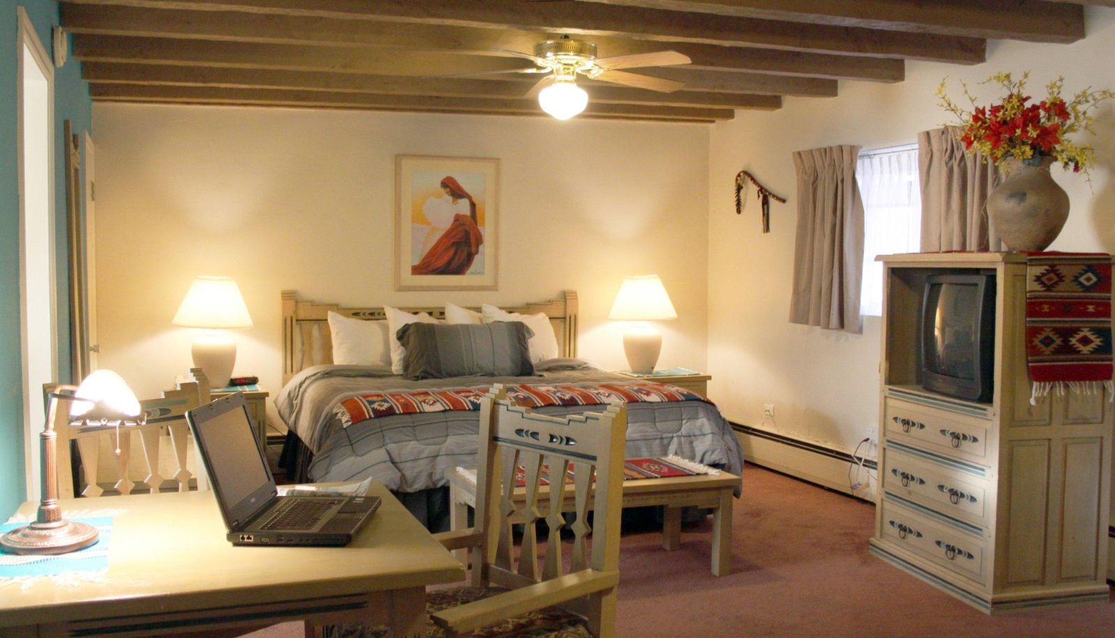 Room - Kachina Lodge