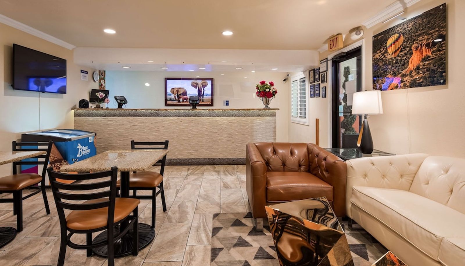 Hall - Best Western Santa Rosa Inn