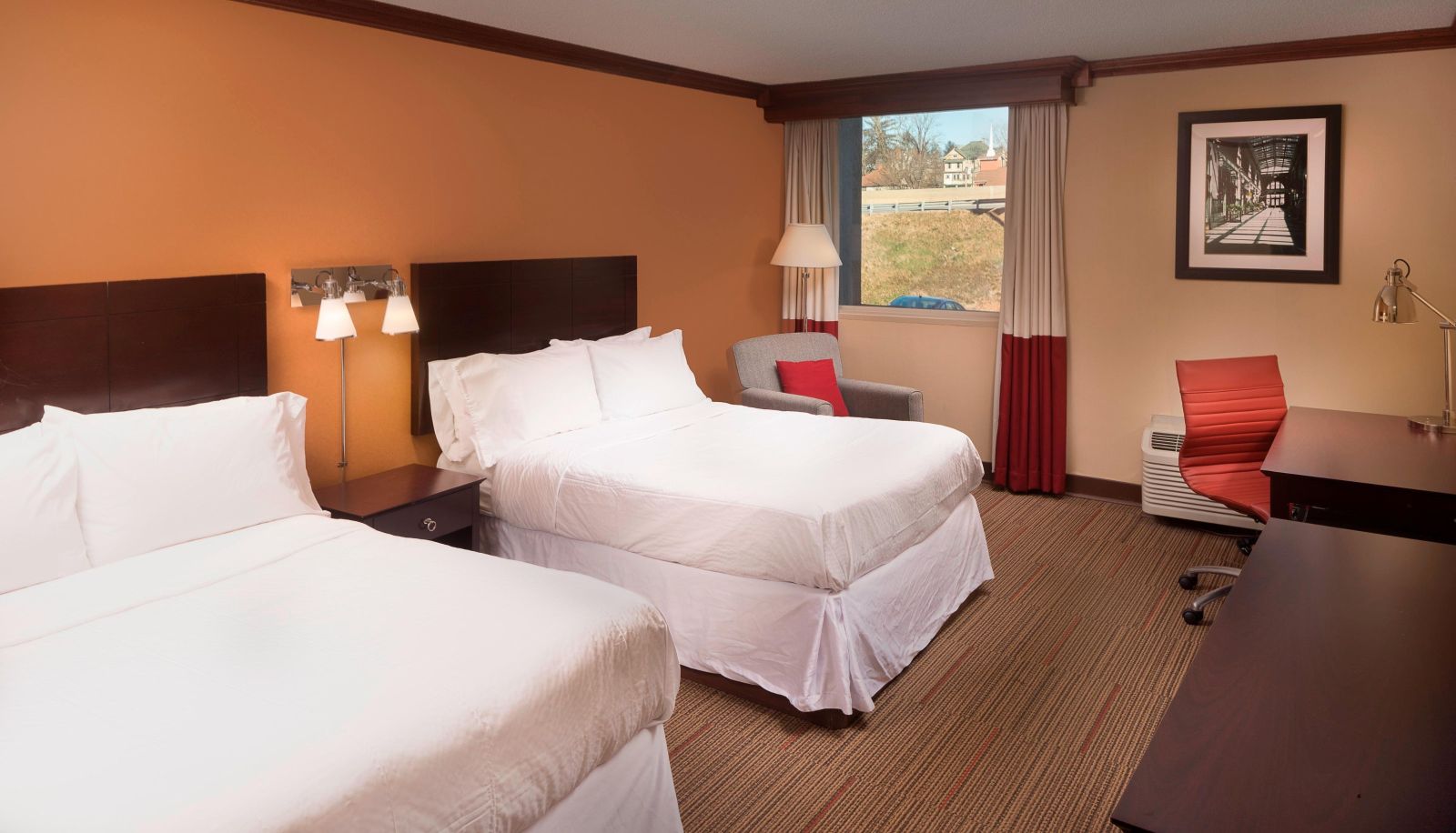 Room - Four Points by Sheraton Ashville Downtown
