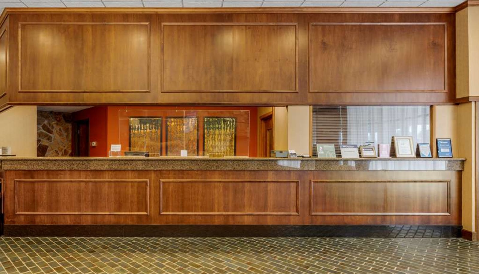 Salón - Best Western Plus Wooster Hotel & Conference Center