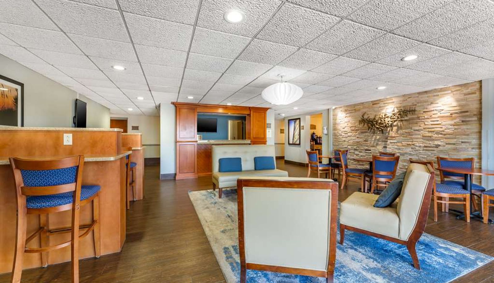 Sala - Best Western Port Clinton