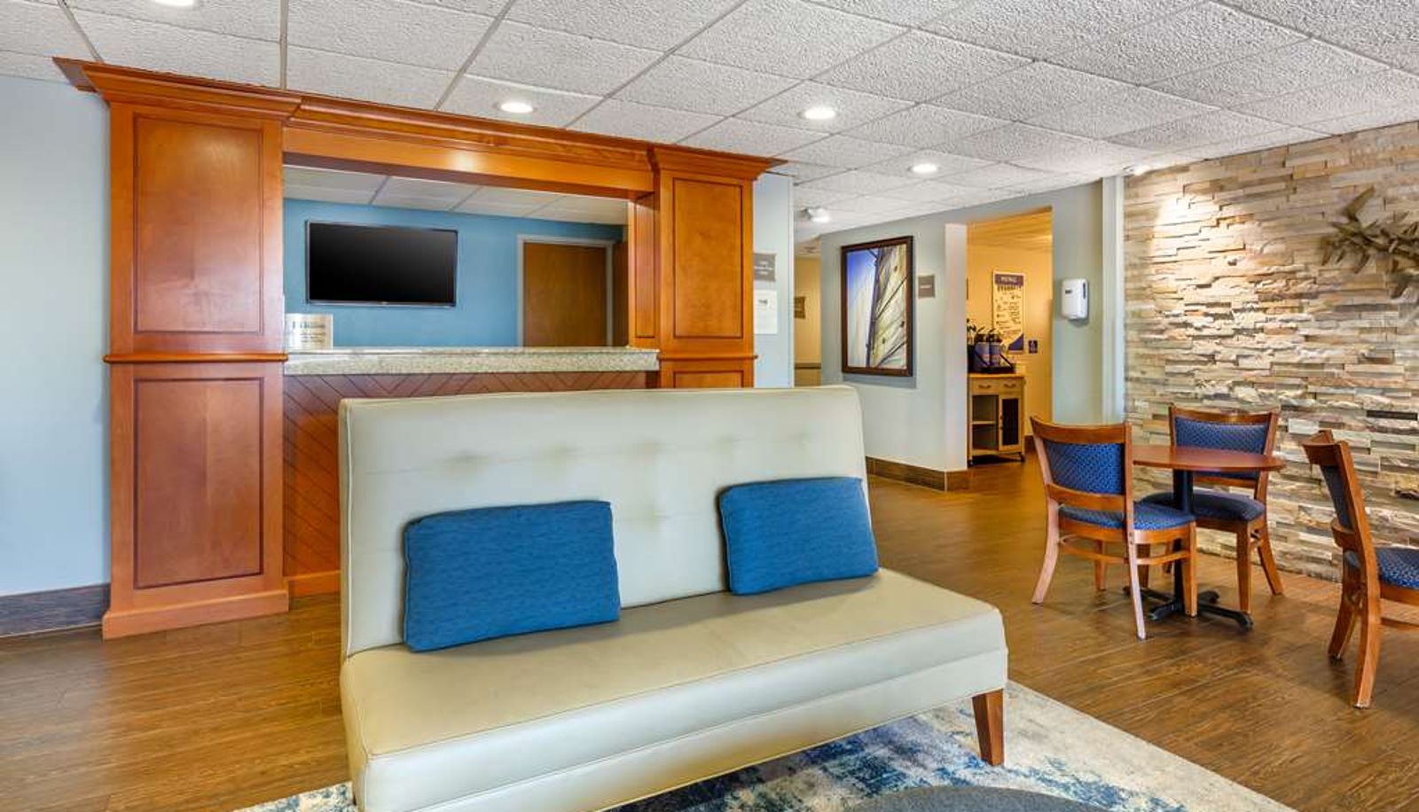 Sala - Best Western Port Clinton