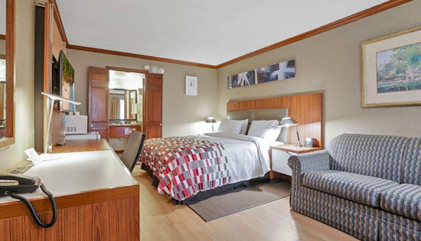 Zimmer - Red Roof Inn Uhrichsville