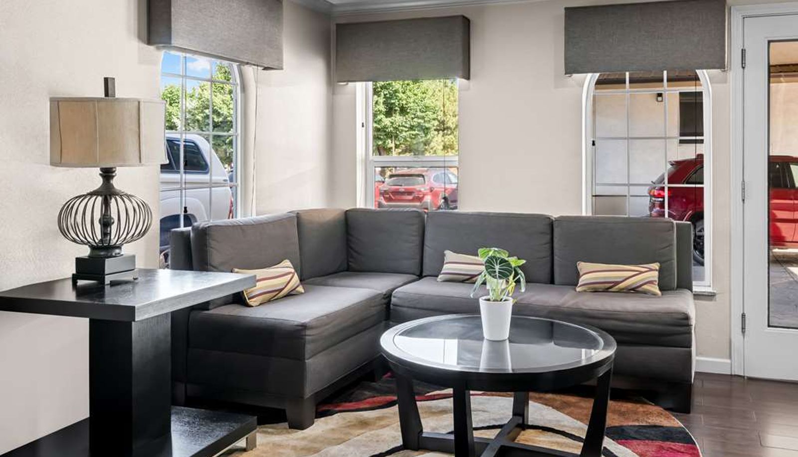 Hall - SureStay by Best Western Lakeview