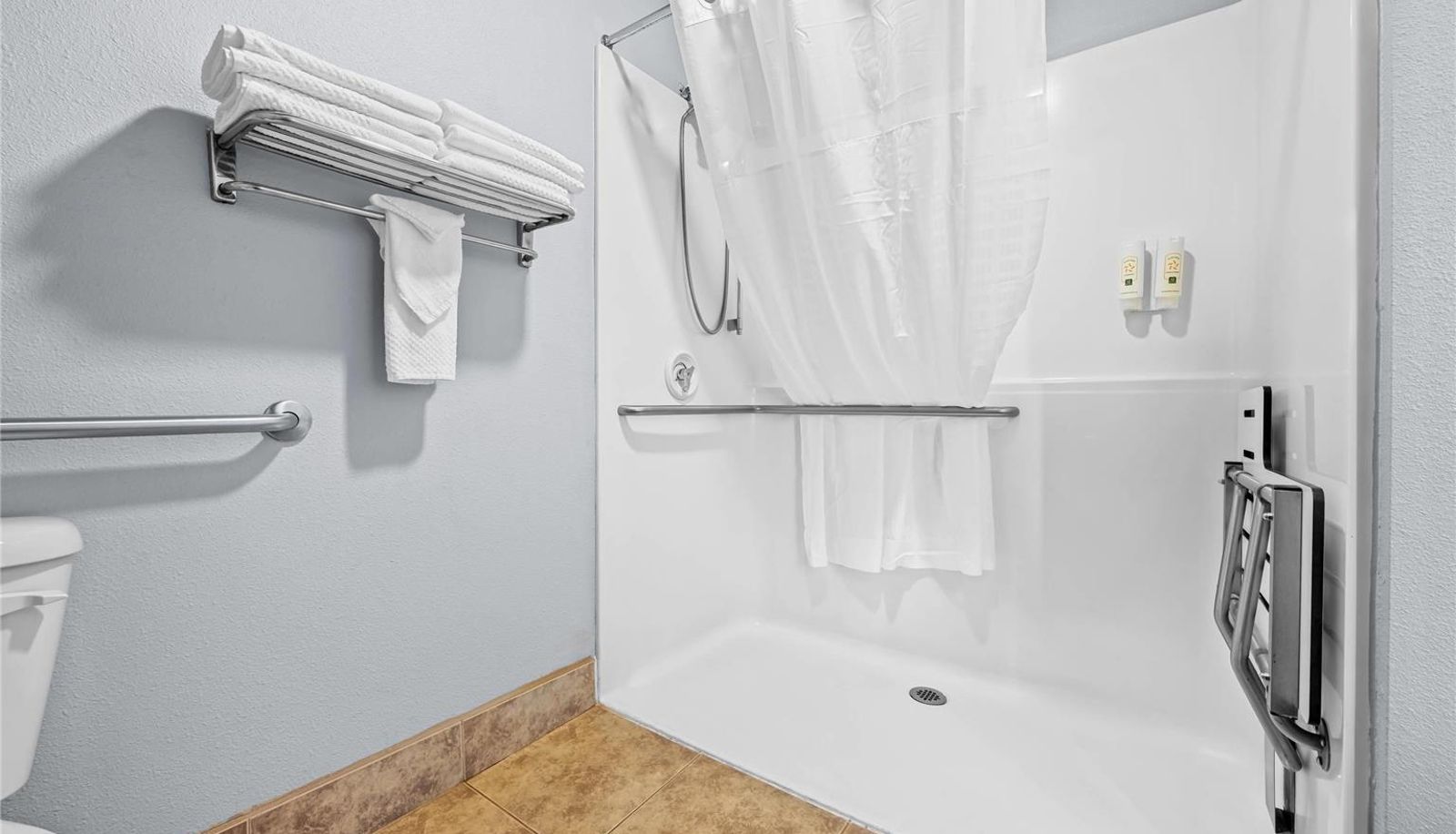 Room - Quality Inn Madras