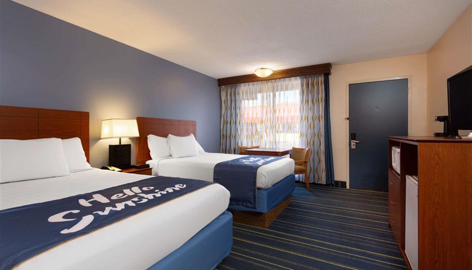 Room - Days Inn by Wyndham Breezewood