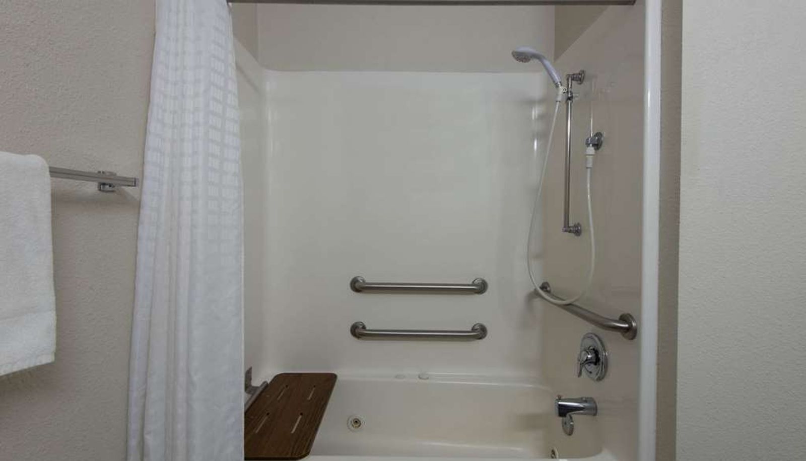 Kamer - La Quinta Inn & Suites by Wyndham Erie