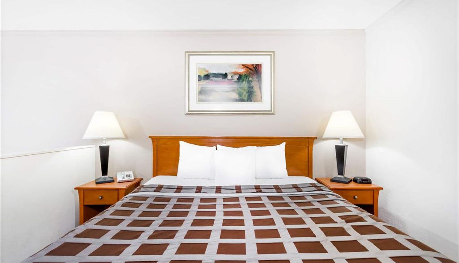 Camera - Days Inn by Wyndham Manning
