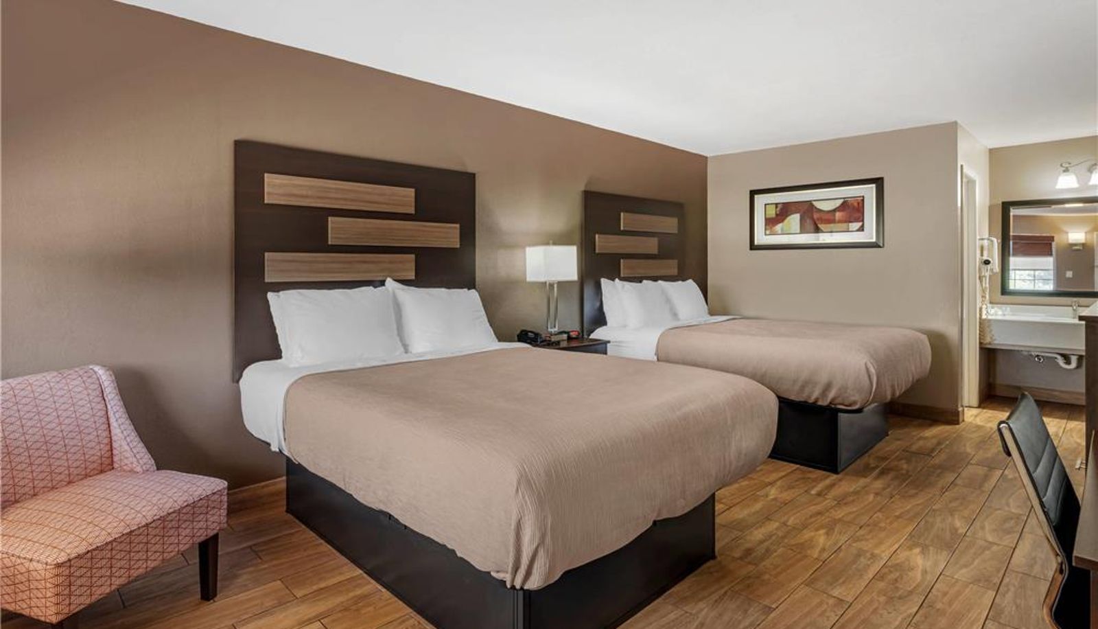 Zimmer - Quality Inn & Suites New Boston - Texarkana West