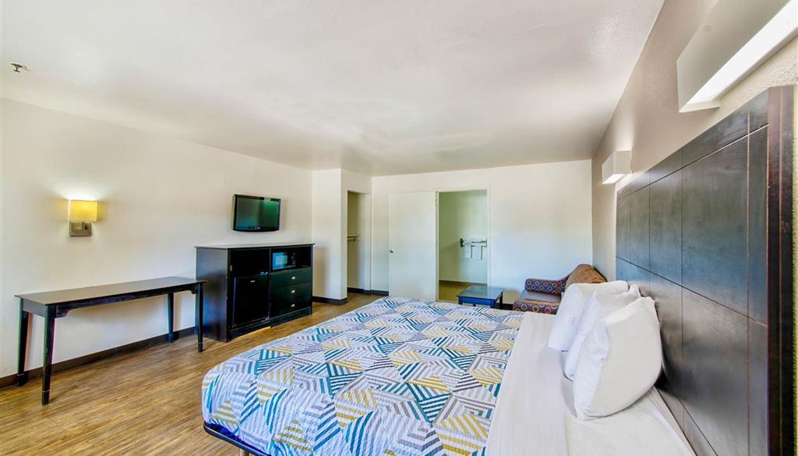 Zimmer - Motel 6 Arlington TX