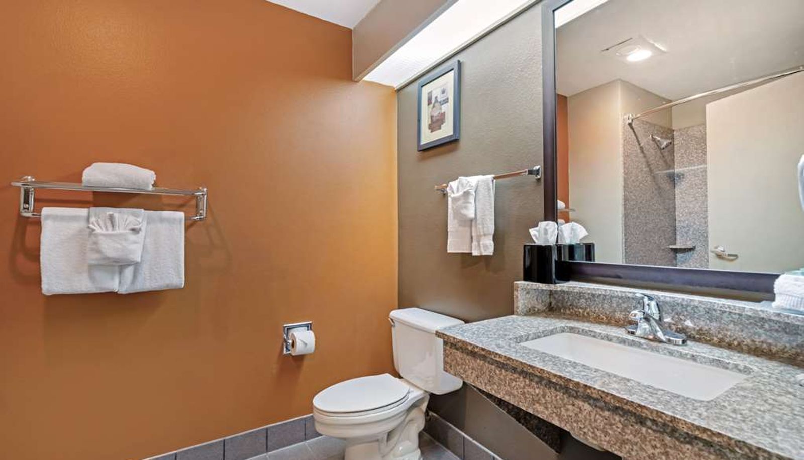 Room - Best Western Inn & Suites