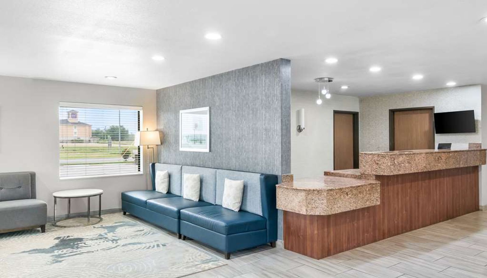 Lobby - Best Western Abilene Inn & Suites