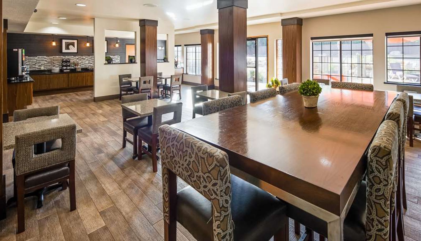Restaurant - Best Western Plus Hill Country Suites
