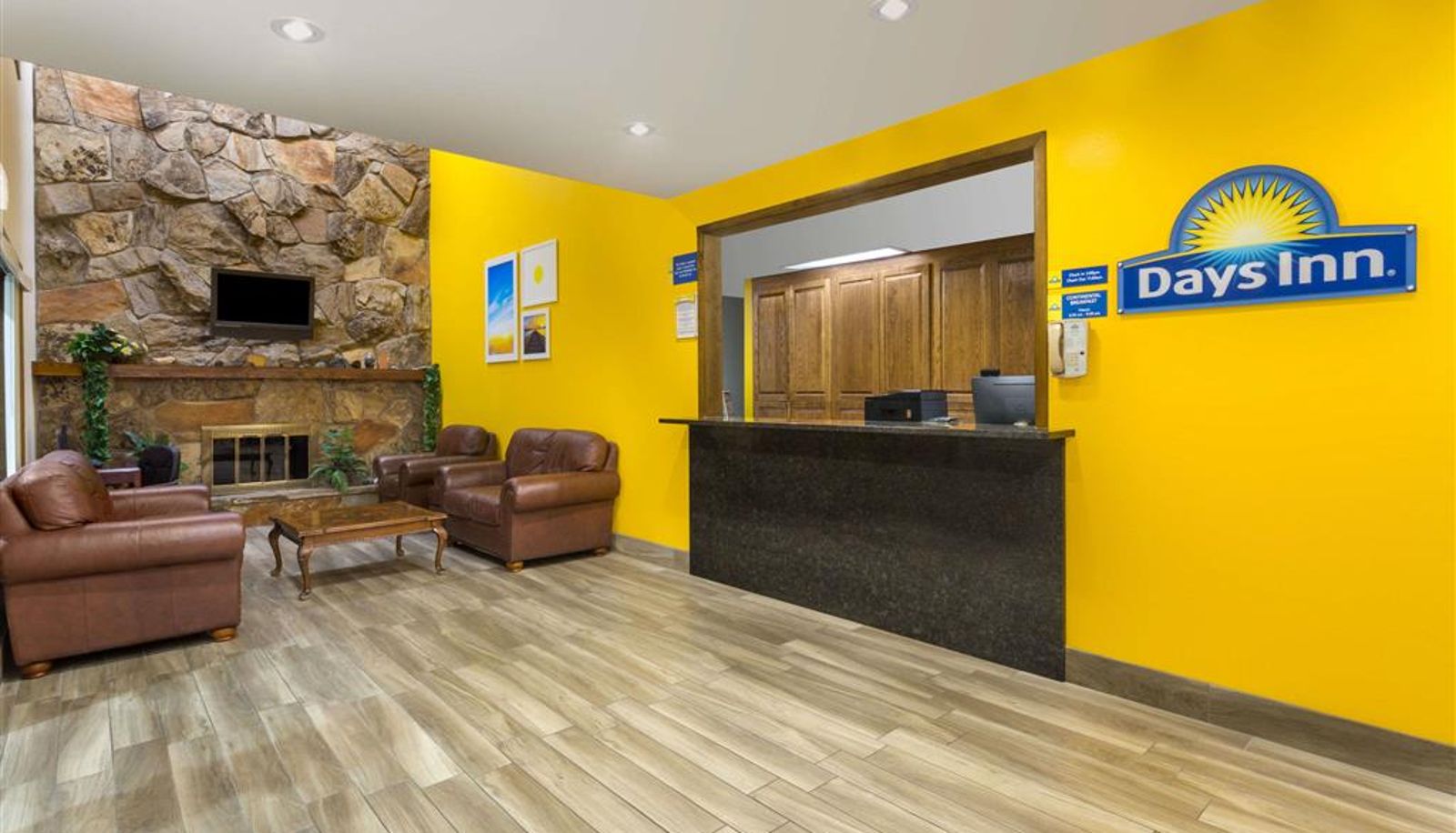 Hall - Days Inn by Wyndham Delta