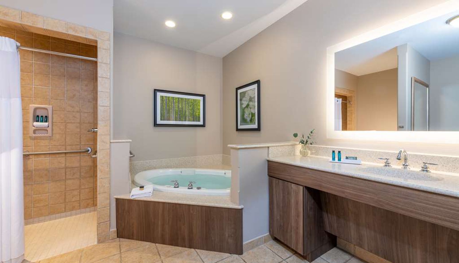 Suite - Best Western Plus Waterbury - Stowe