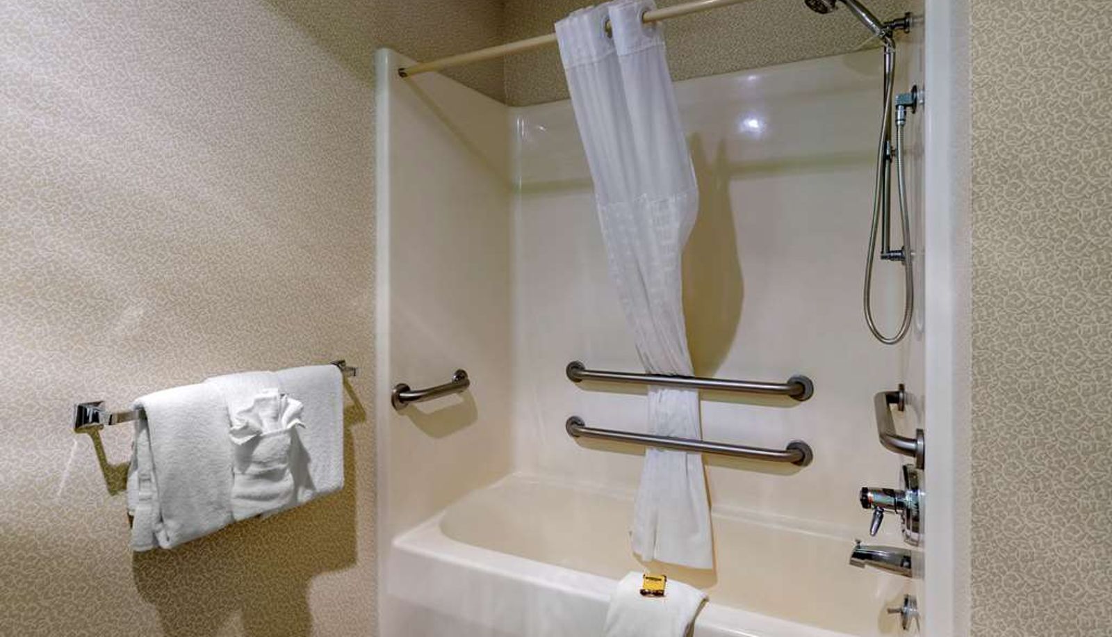Room - Best Western Plus Inn at Hunt Ridge