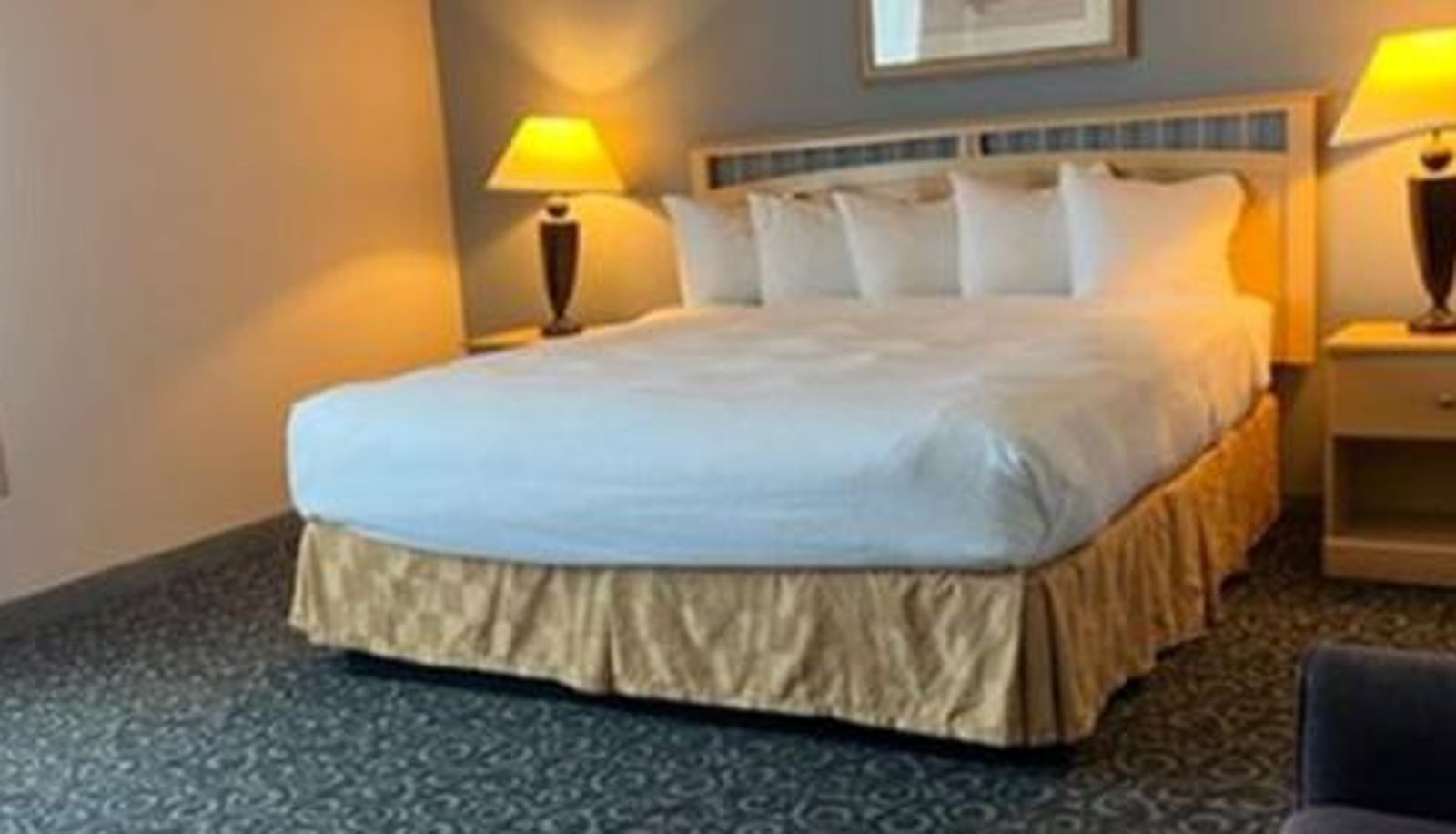 Suite - Lighthouse Suites Inn