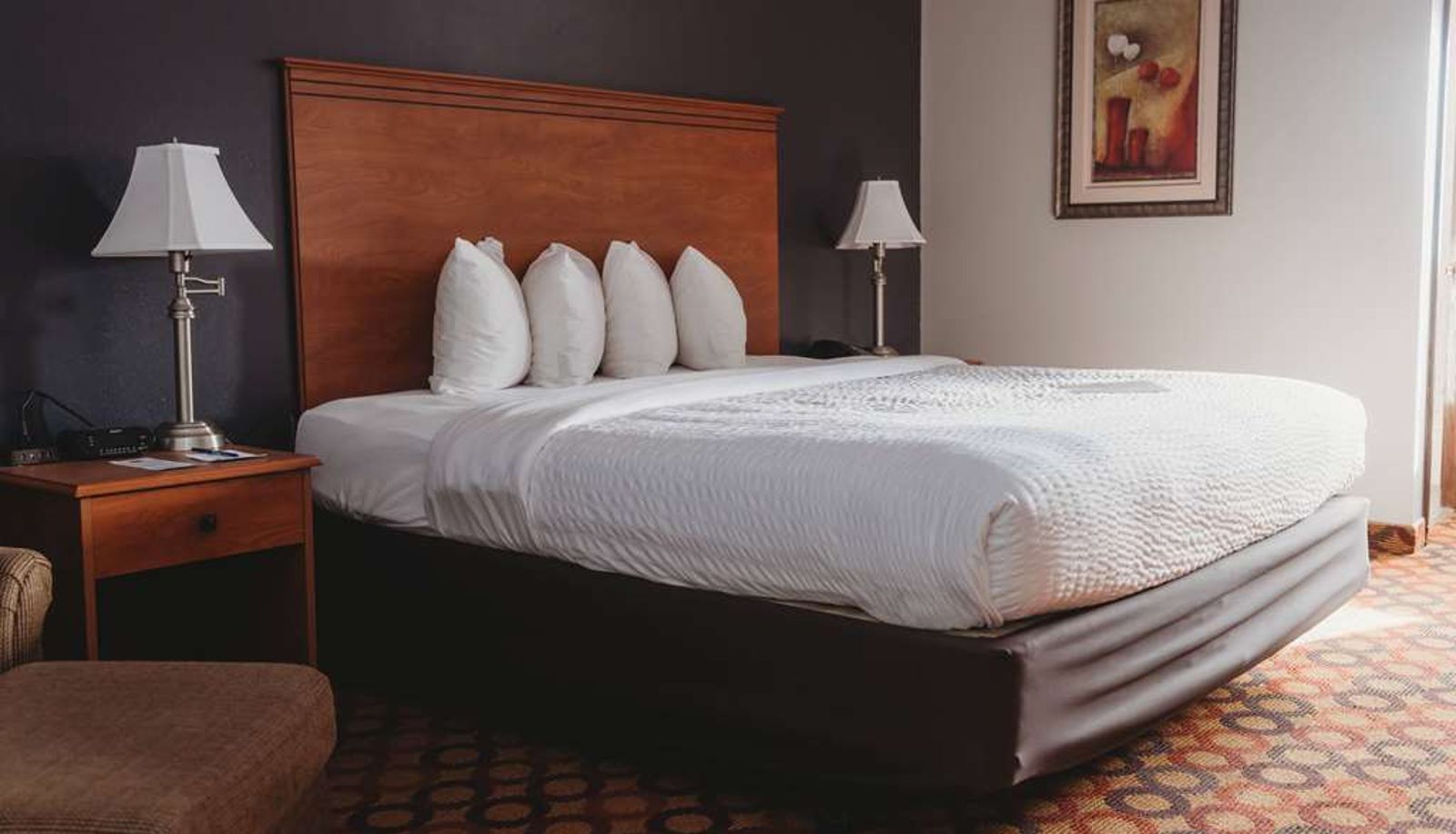 Zimmer - AmericInn by Wyndham Appleton Downtown