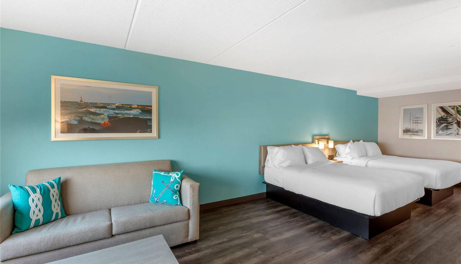 Suite - The Harborview on Lake Michigan Ascend Hotel Collection