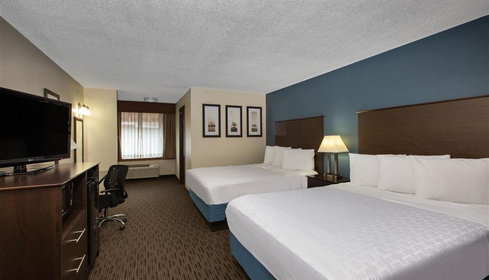 Room - AmericInn by Wyndham La Crosse Riverfront Conference Center