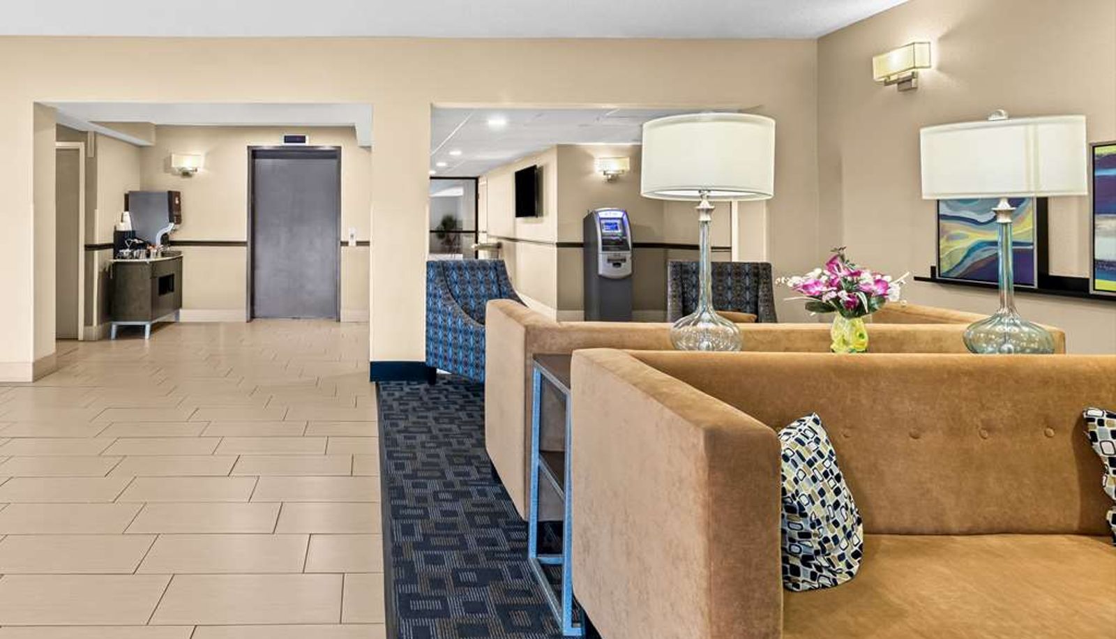Hall - Best Western Baraboo Inn