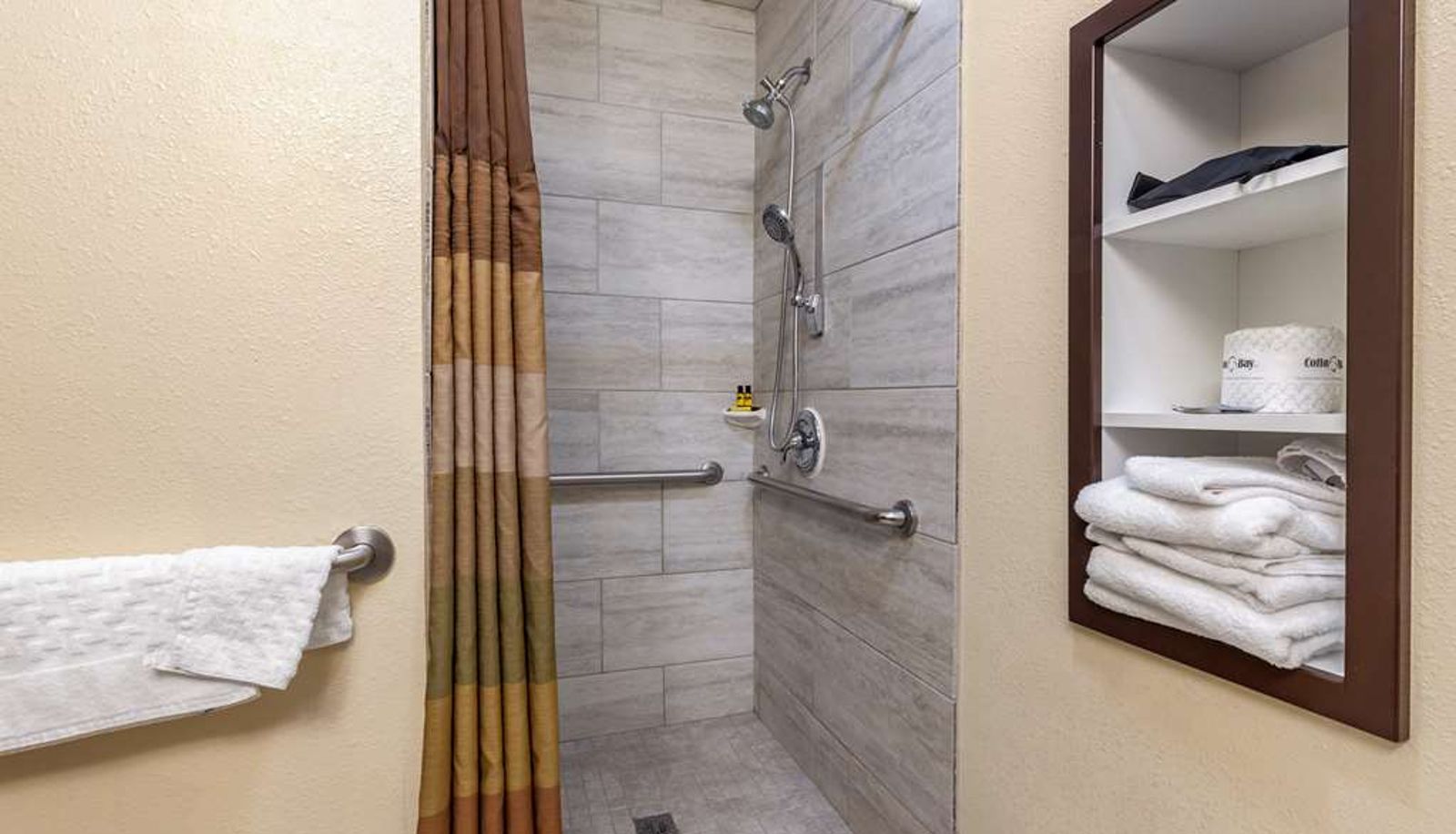 Zimmer - Best Western Plus Sparta Trail Lodge