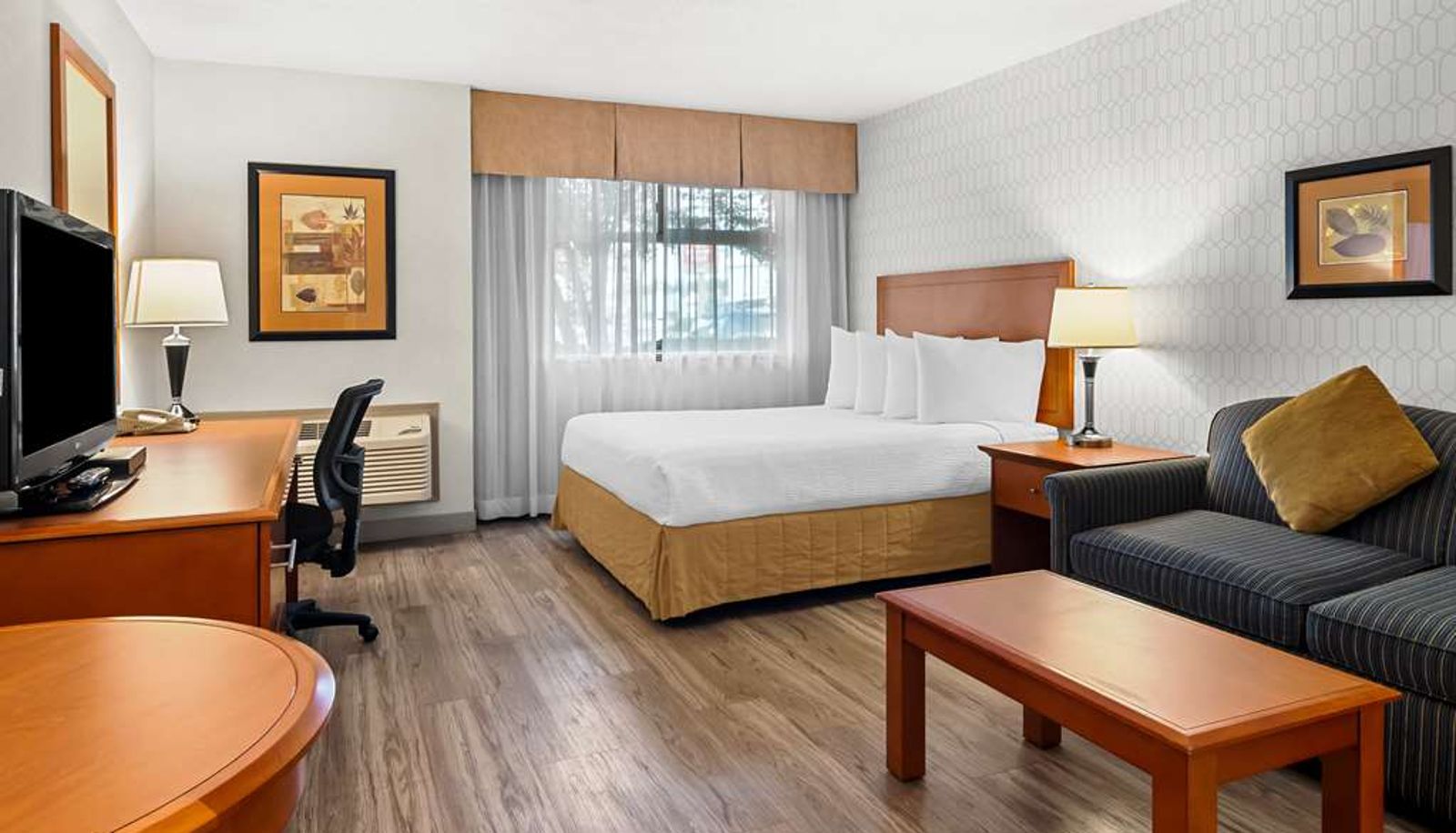 Room - Best Western Plus Langley Inn