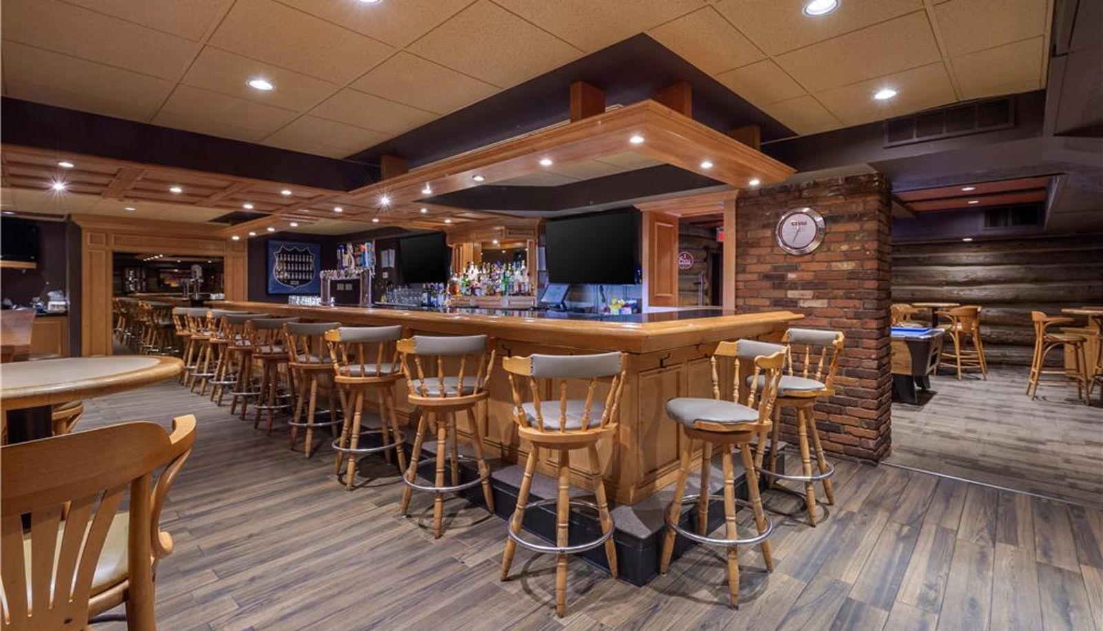Bar - Best Western Parkway Inn & Conference Centre
