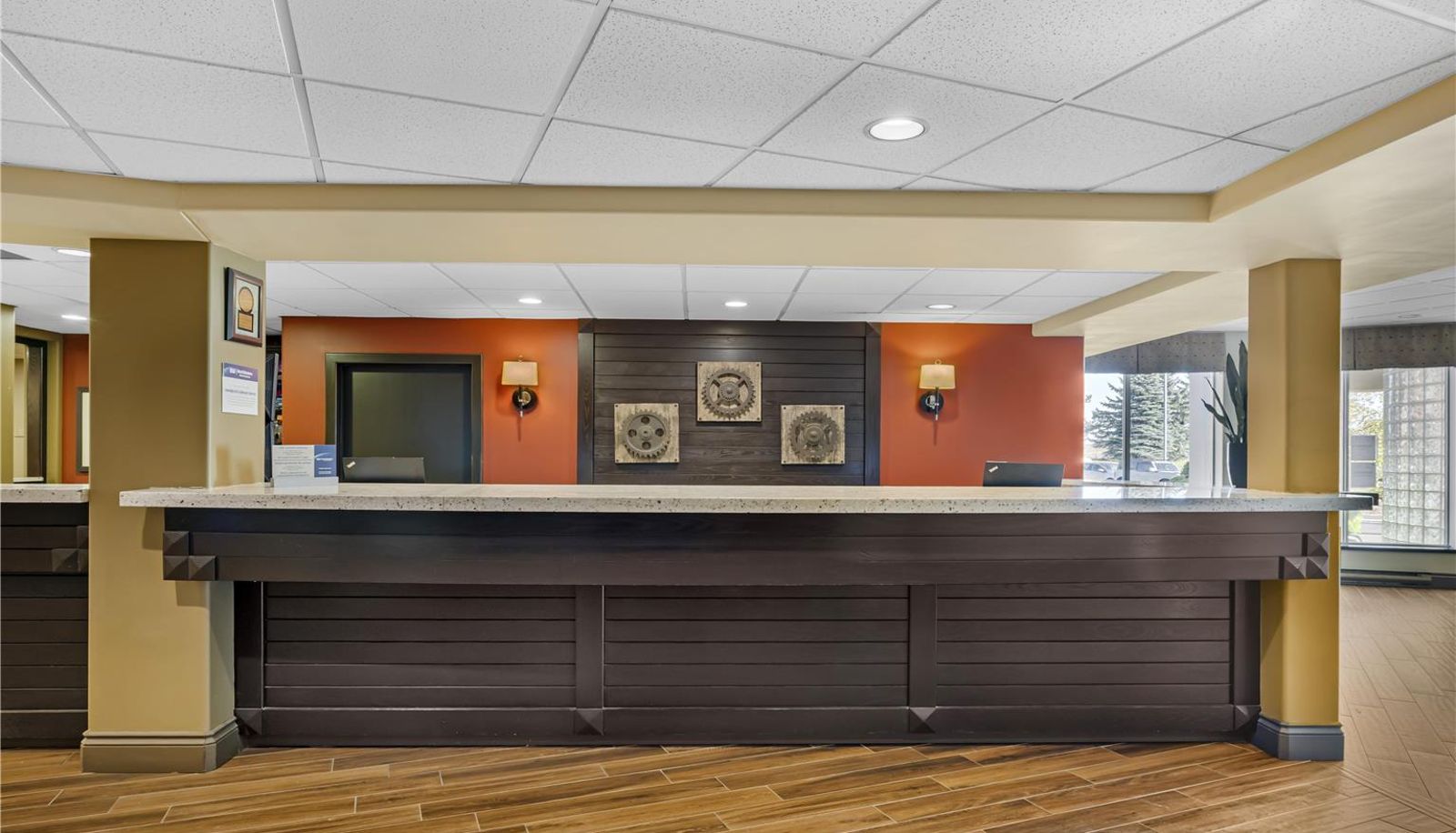 Hall - Best Western Plus Stoneridge Inn & Conference Centre