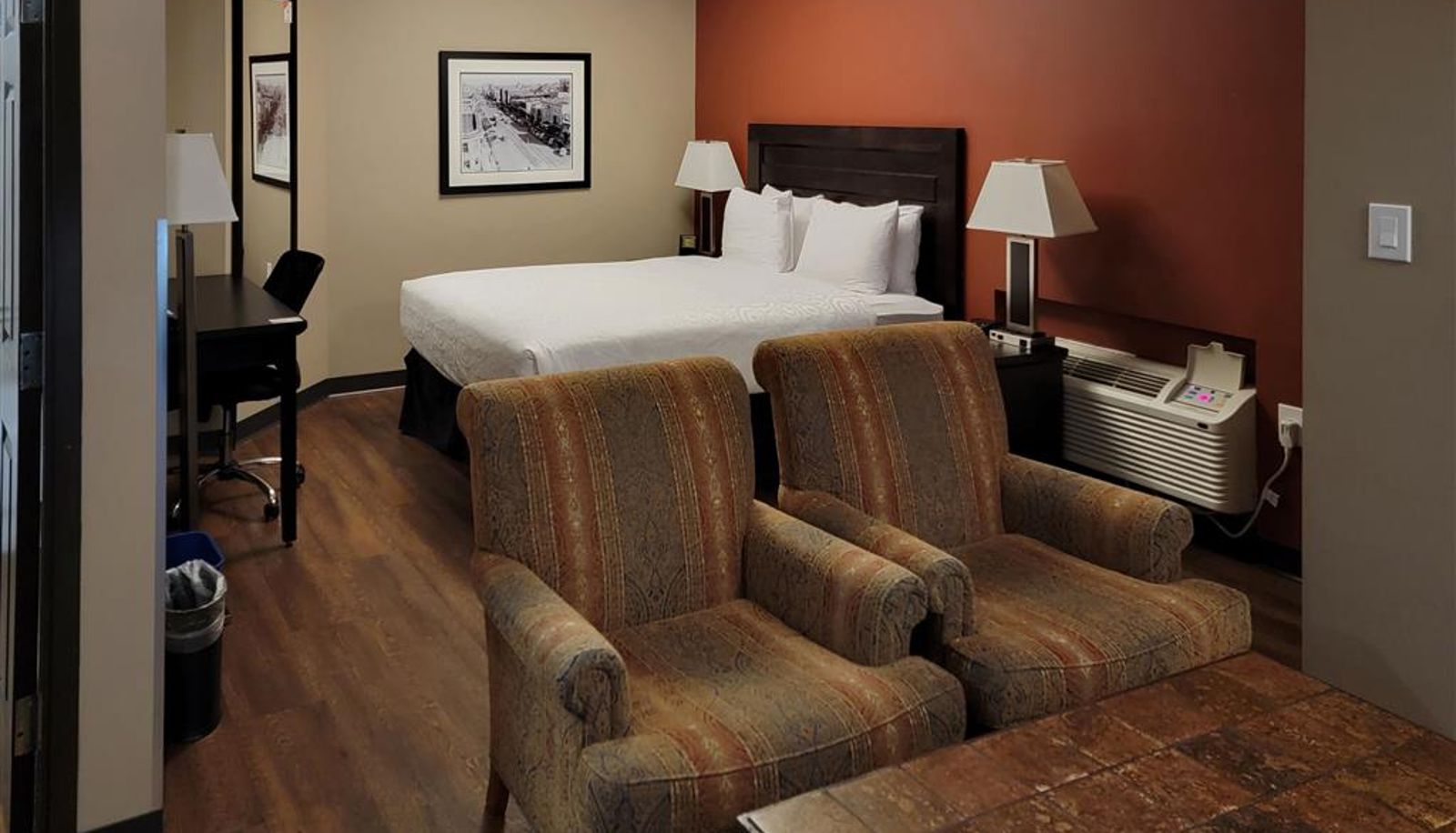 Zimmer - Quality Inn & Suites